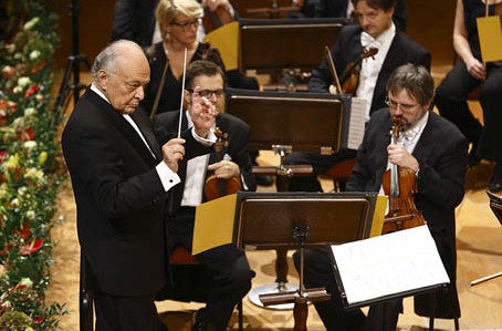 Lorin Maazel dirigiert die 'Sinfonia Varsovia' (c) Bruno Fydrich