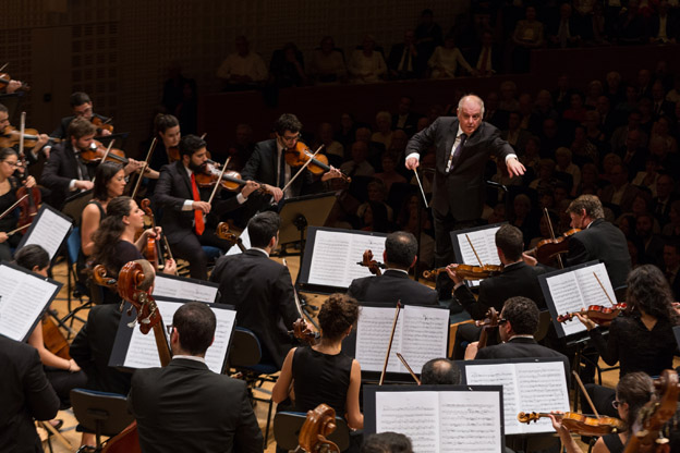 Barenboim & West Eastern Divan Orchestra (c) Patrick Huerlimann LF